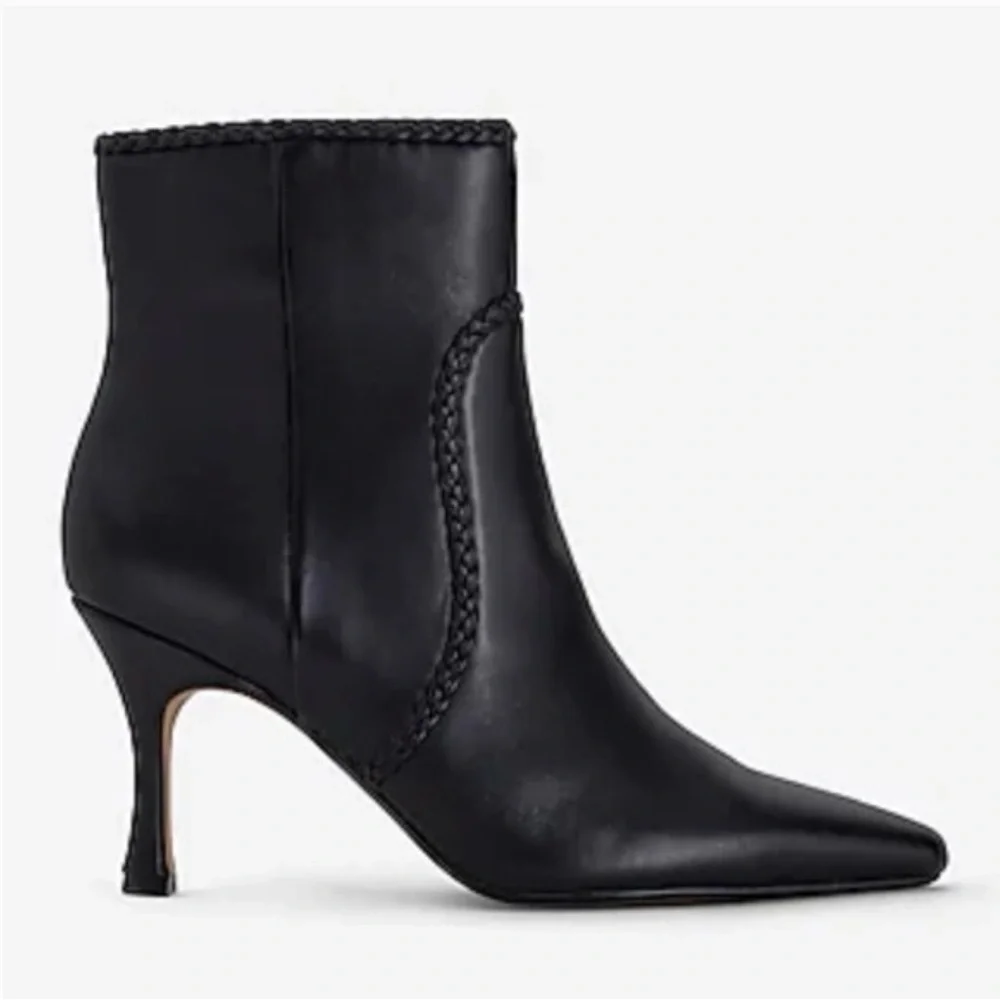 Express Heel Ankle Bootie Women's 9 Black Leather Braided Side Zip Boot NWT